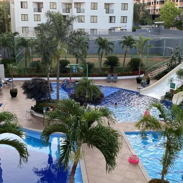 Apto com 3 Suítes, linda vista e ótima área de lazer - até 10 pessoas