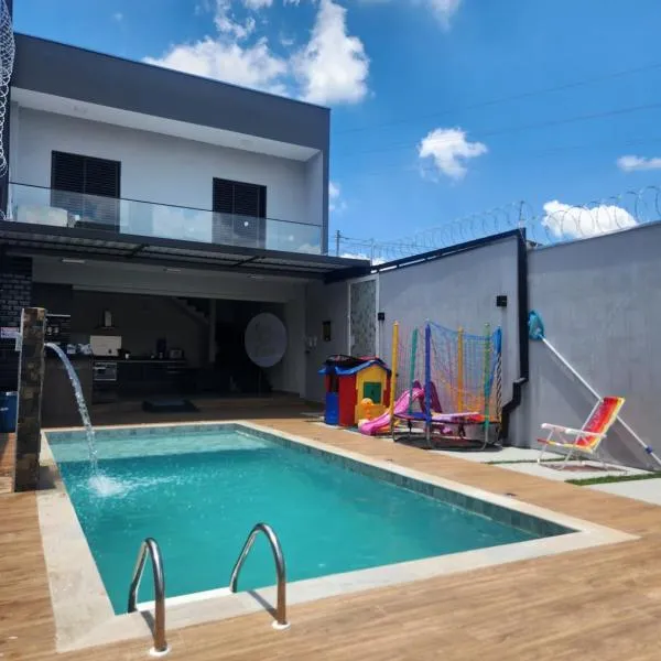 Sobrado novo e lindo com piscina